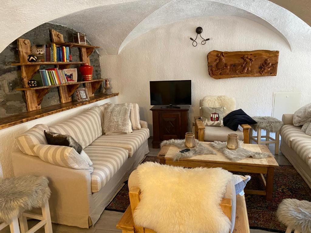 Les Cheminees Apartamento La Thuile Exterior foto